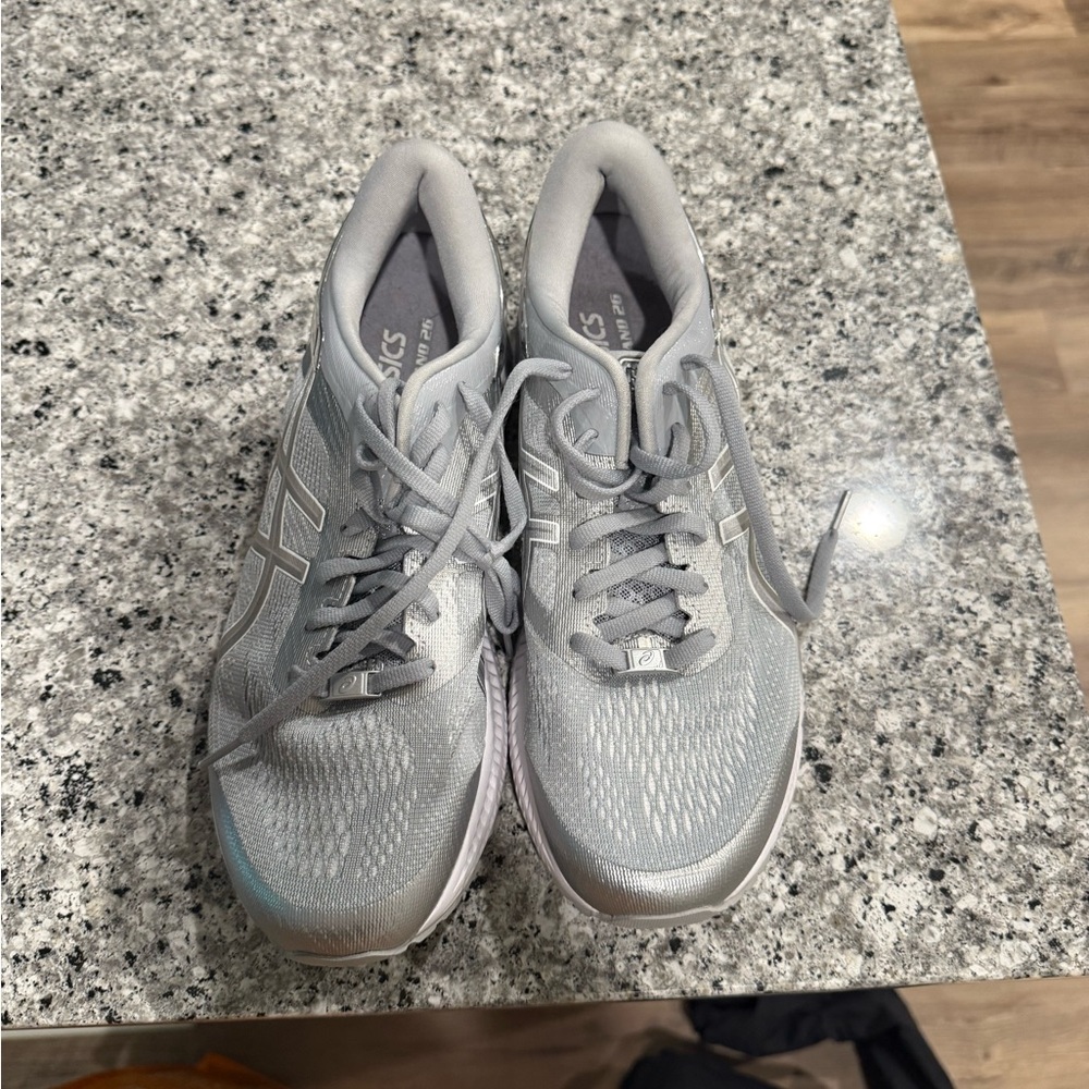 Asics Gray Athletic Shoes with Mesh Upper and Cushioned Midsole